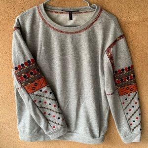 BCBG Max embroidered gray sweatshirt